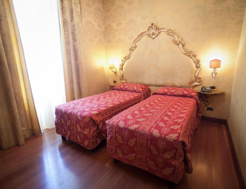 Hotel Des Epoques Ρώμη Εξωτερικό φωτογραφία
